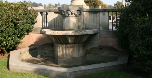 Pont M&aacute;nes